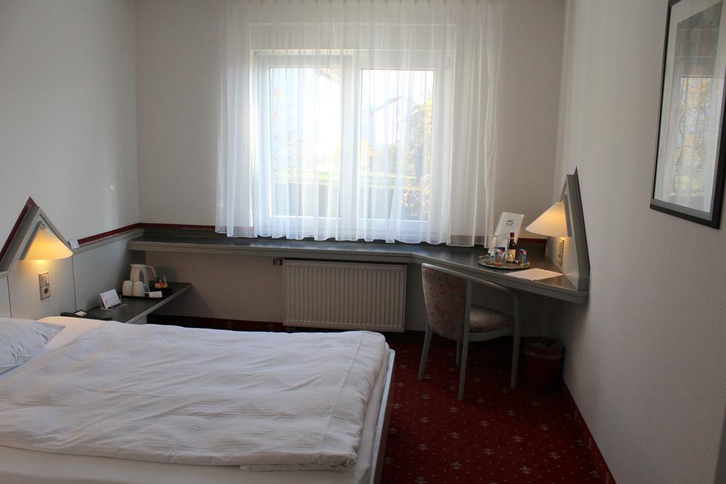 A.C. Hotel Hoferer Щутгарт Стая снимка