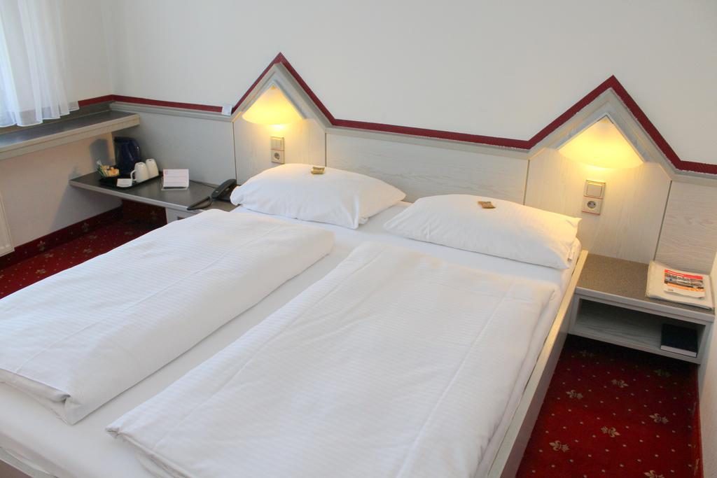 A.C. Hotel Hoferer Щутгарт Стая снимка