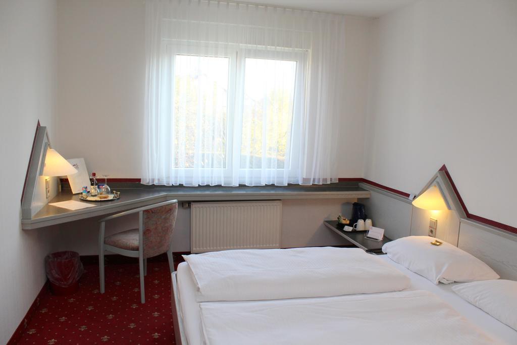 A.C. Hotel Hoferer Щутгарт Стая снимка